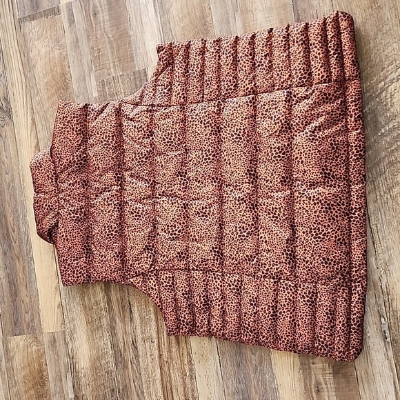 Lands End Women's Cheetah Print Puffer Vest Sz 1X - Picture 4 of 5